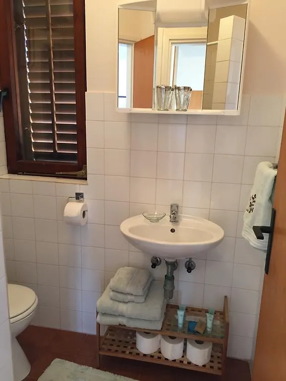 Guest House Punta Grzan Petrcane