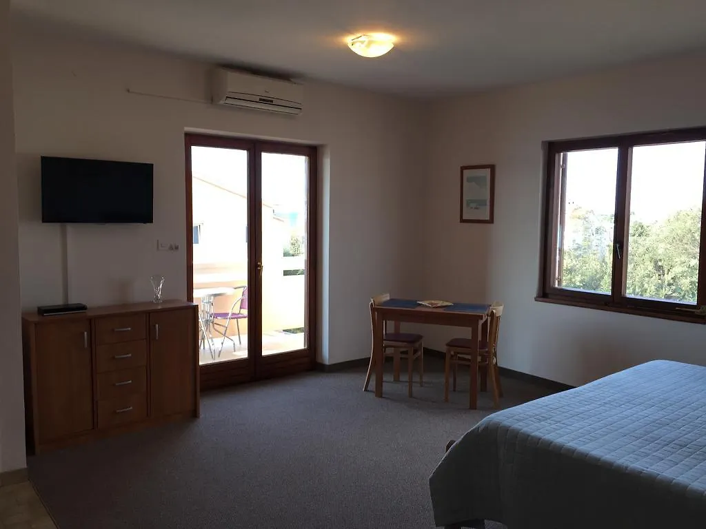 Guest House Punta Grzan Petrcane Kroatien