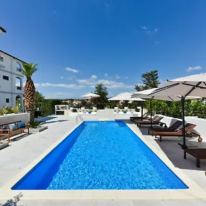 Mediterraneo Garden Apartman